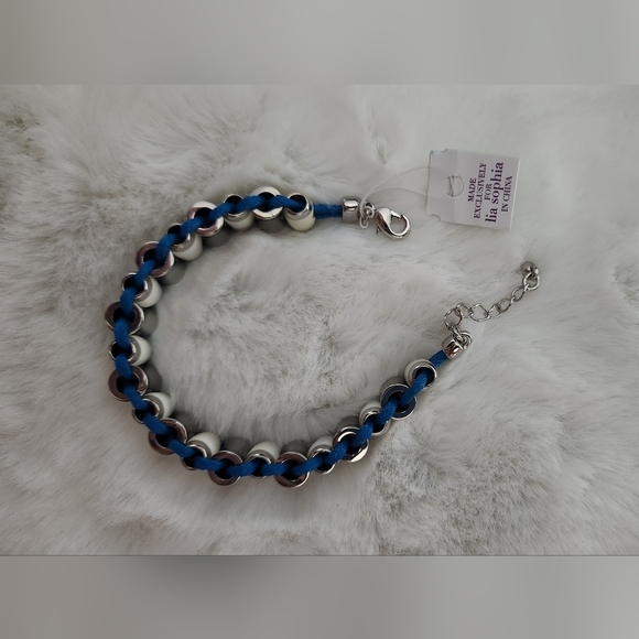 NWT Lia Sophia "Entwine" White Blue and Silver Bracelet - Picture 2 of 3
